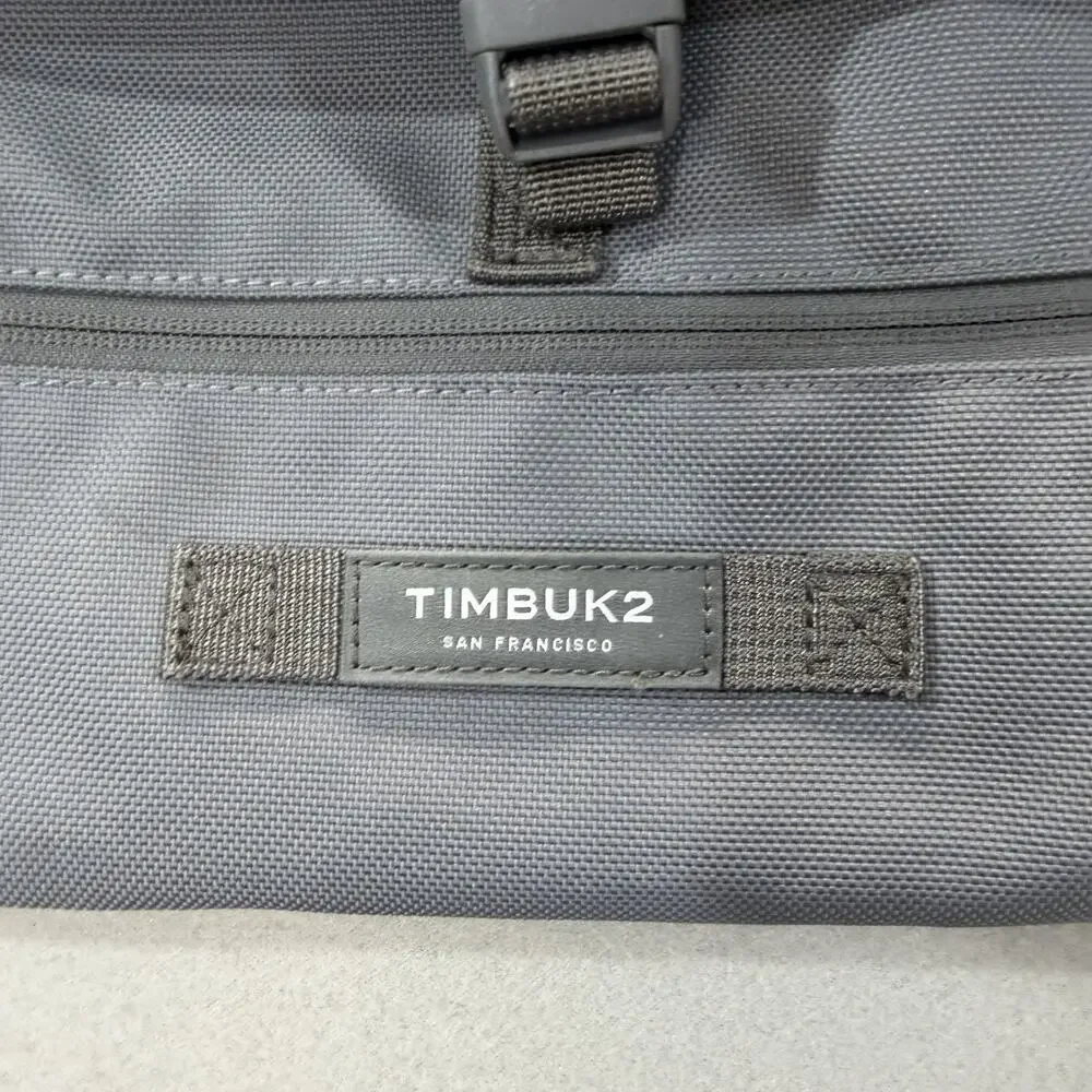 Timbuk2 bright green